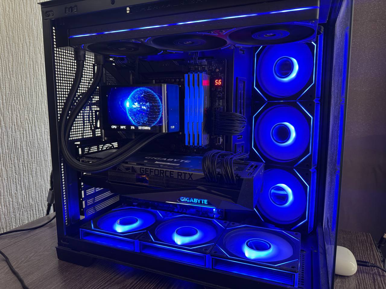 747702_O.jpg