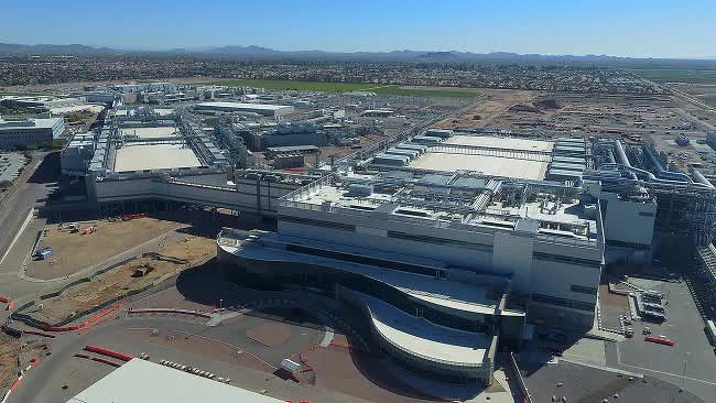 Фабрика Интел - Fab 42. Источник фото: cnews.ru