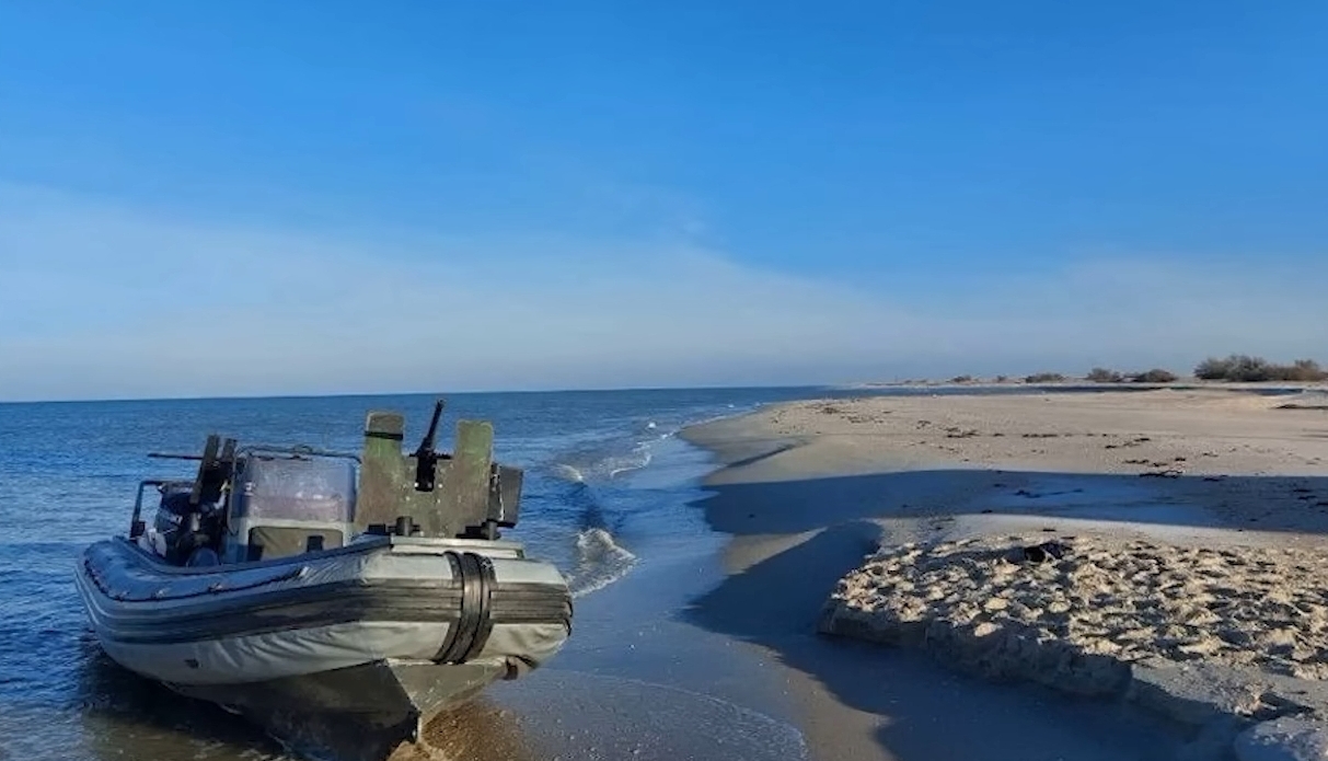 Одна из уничтоженных лодок диверсантов